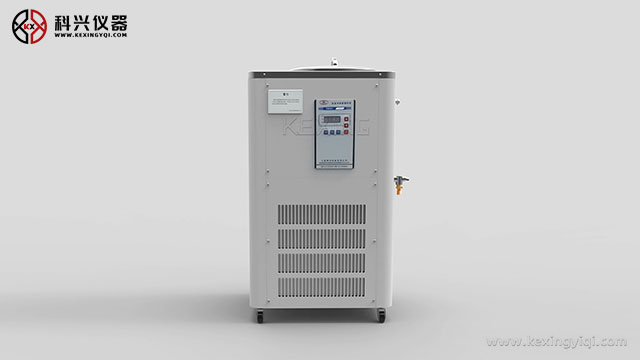 在使用实验室仪器低温冷却液循环泵是需要注意